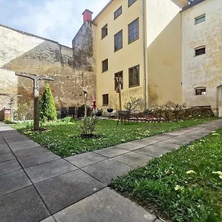 Zentrale Altstadtwohnung - Pure Erholung Garantiert Im Historischen Kerkerquartier *