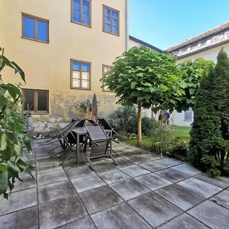 Zentrale Altstadtwohnung - Pure Erholung Garantiert Im Historischen Kerkerquartier アパート